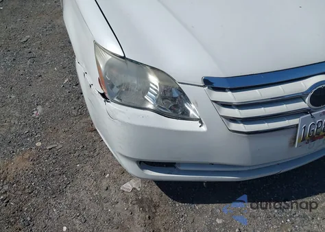 2005 Toyota Avalon Limited из США, поврежденный, VIN 4T1BK36B25U030884